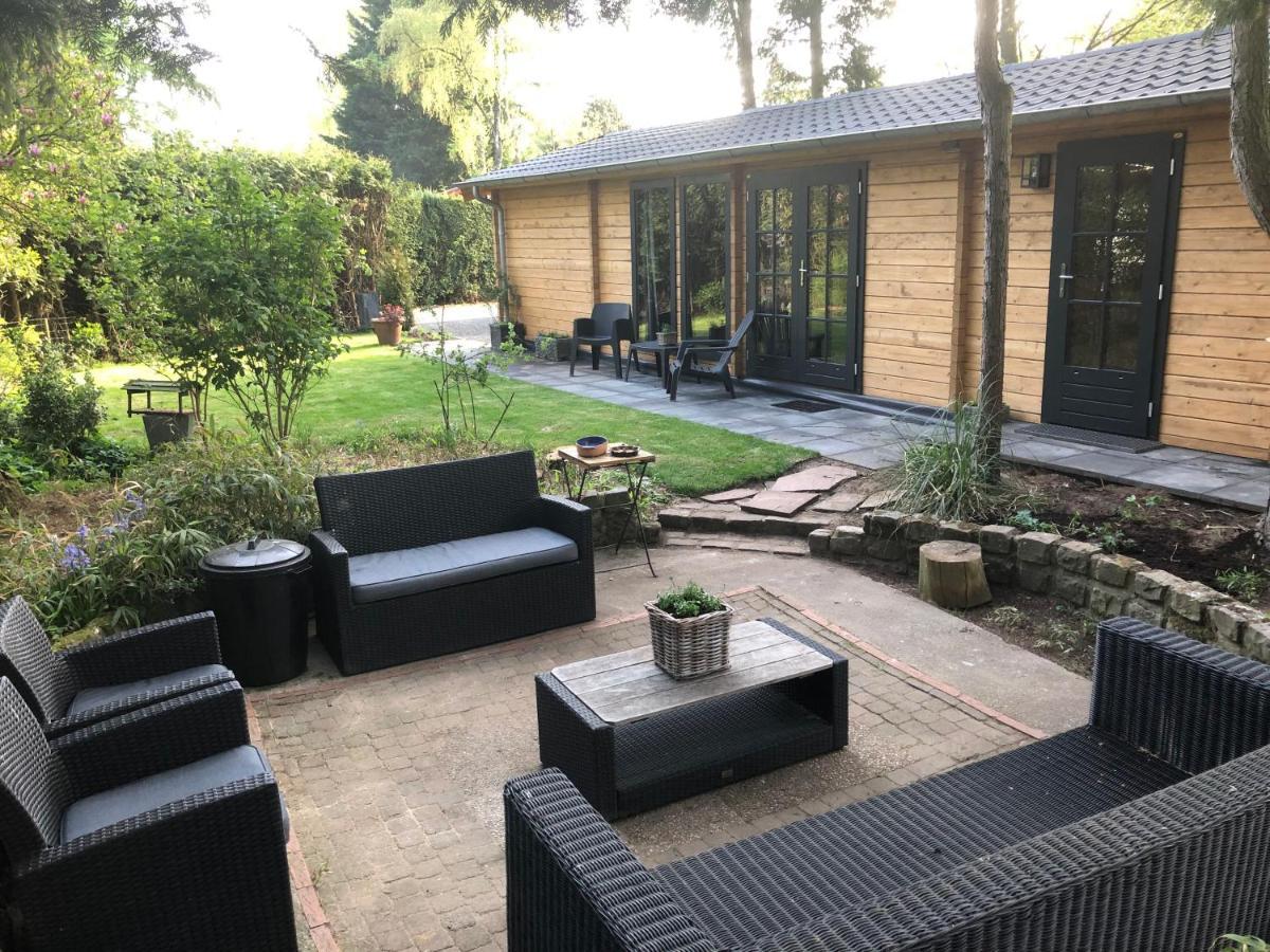 3 Slaapkamer Blokhut Met Opgemaakte Bedden Villa Putten Exterior photo